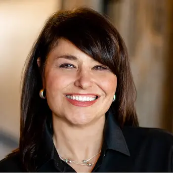Portrait of Stephanie Javernick, REALTOR®